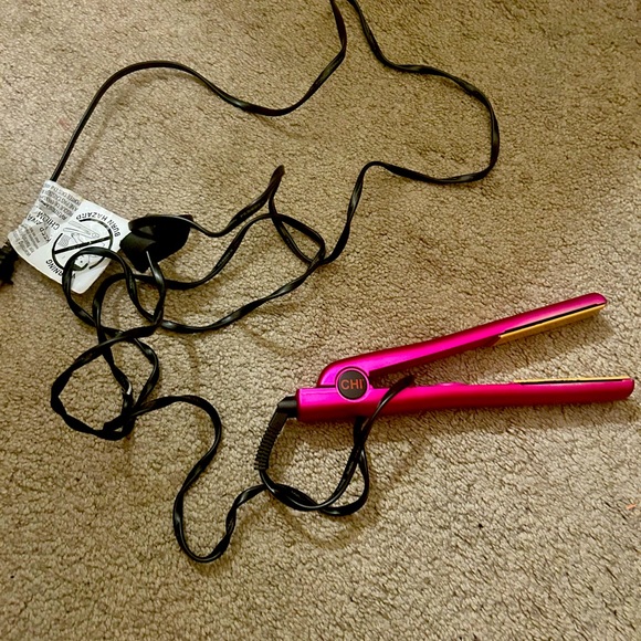 Chi Ceramic Iron - Picture 1 of 3